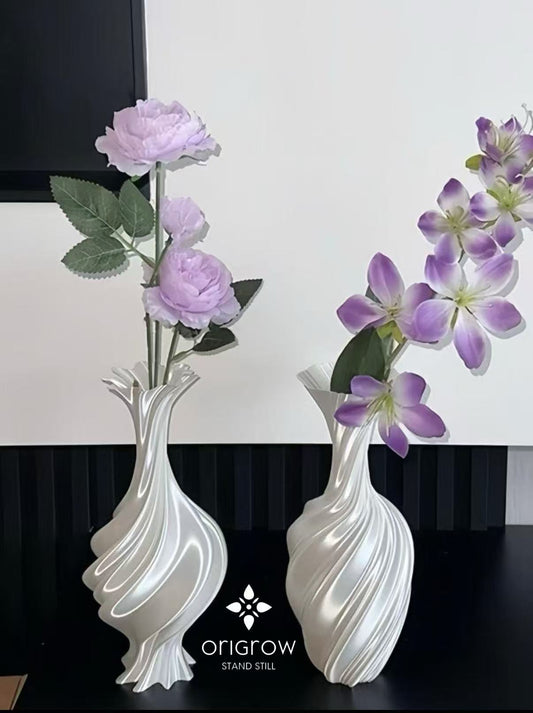 3D printed White Twisted Vase
